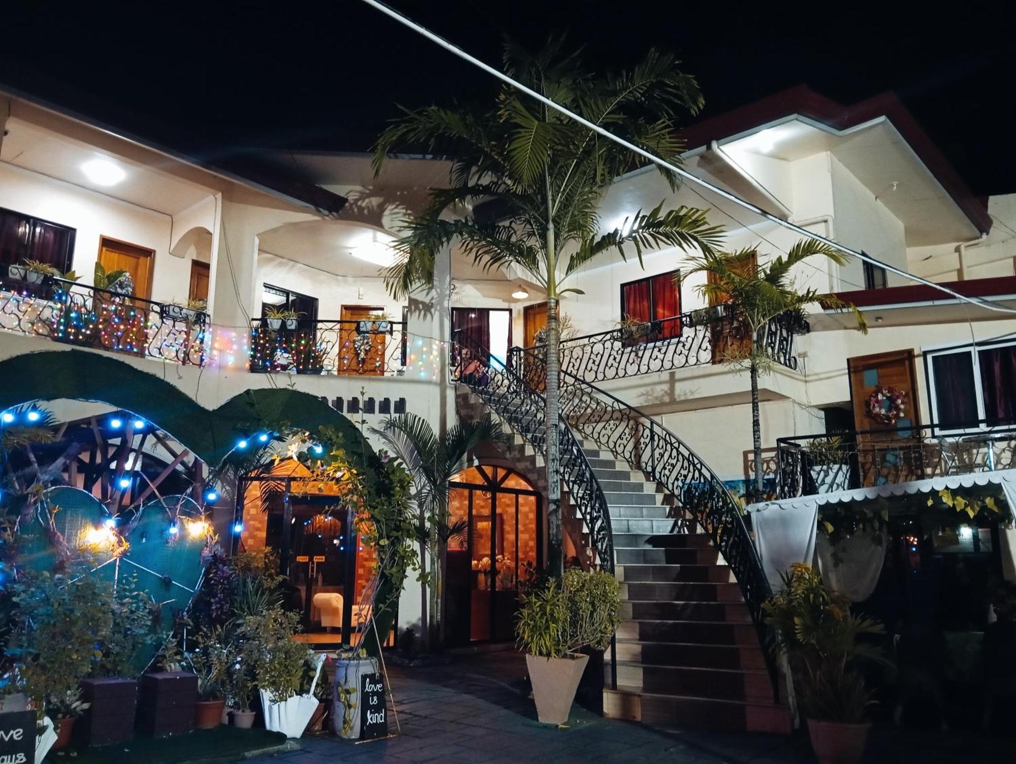 Ladolcevita Inland Resort Cabadbaran Exterior photo